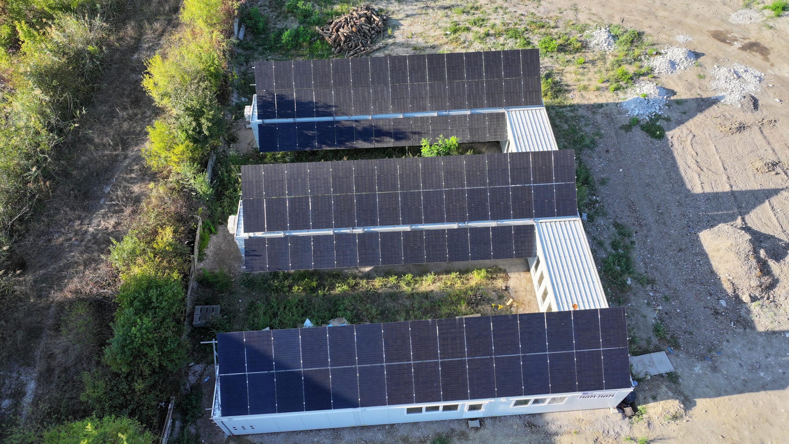 Vedere-Pensiune-Canina-din-fata-scaled